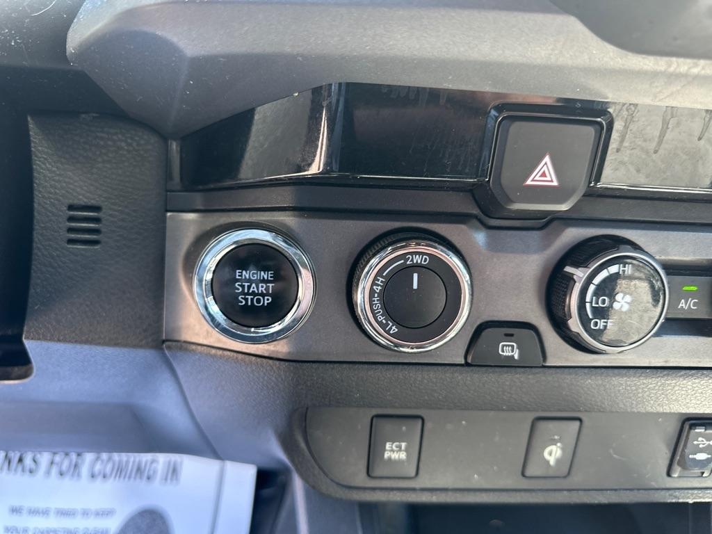 Toyota Tacoma 4WD Double Cab V6 MT TRD Off Road (Natl) 2016