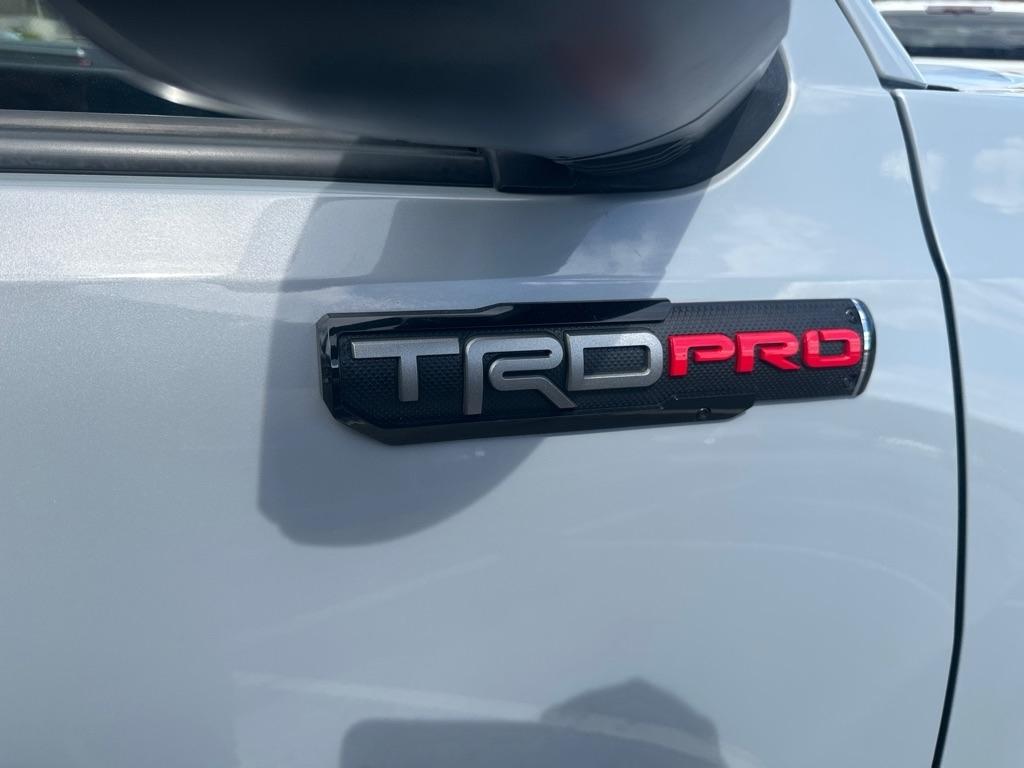 Toyota Tacoma TRD Off Road Double Cab 5' Bed V6 4x4 MT (Natl) 2018