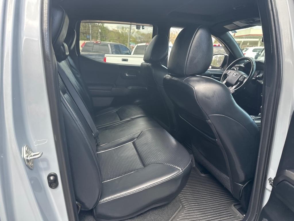 Toyota Tacoma TRD Off Road Double Cab 5' Bed V6 4x4 MT (Natl) 2018