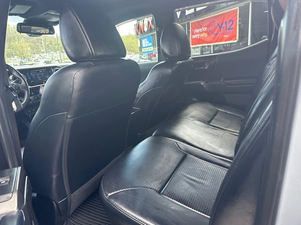 Toyota Tacoma TRD Off Road Double Cab 5' Bed V6 4x4 MT (Natl) 2018