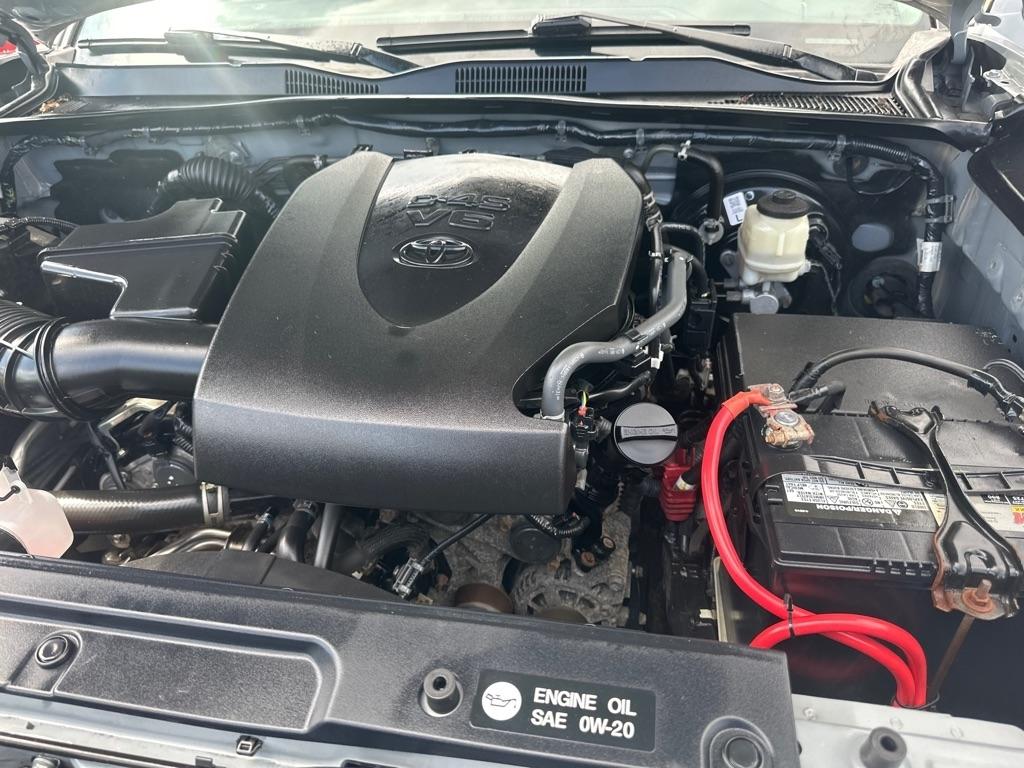 Toyota Tacoma TRD Off Road Double Cab 5' Bed V6 4x4 MT (Natl) 2018