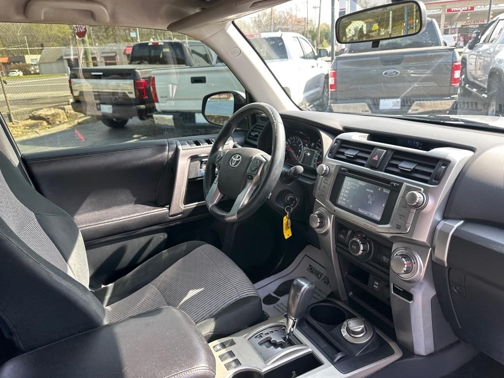 Toyota 4Runner 4WD 4dr V6 Trail Premium (Natl) 2016