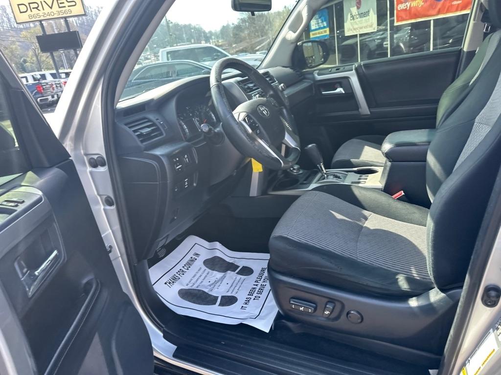 Toyota 4Runner 4WD 4dr V6 Trail Premium (Natl) 2016