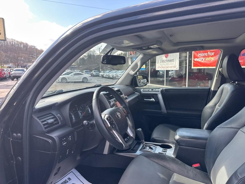 Toyota 4Runner 4WD 4dr V6 Trail Premium (Natl) 2015