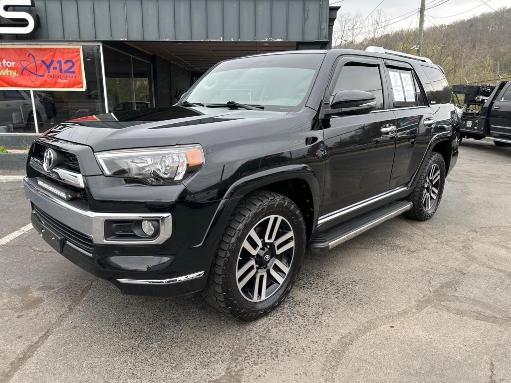 Toyota 4Runner TRD Off Road Premium 4WD (Natl) 2017