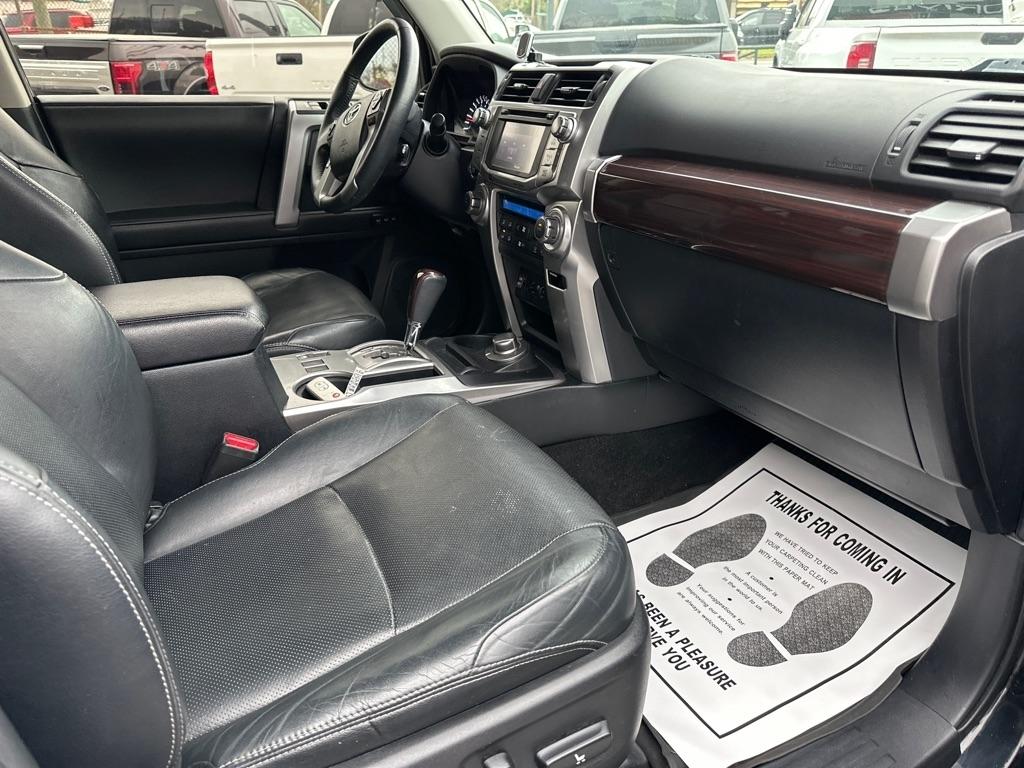 Toyota 4Runner TRD Off Road Premium 4WD (Natl) 2017