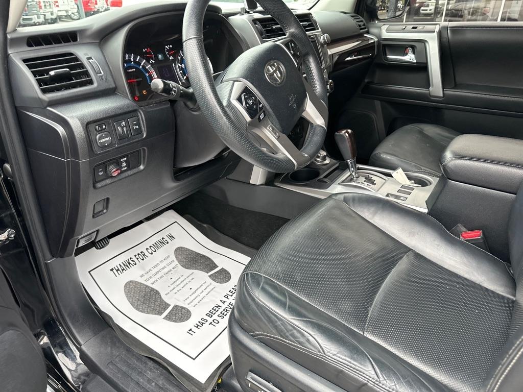 Toyota 4Runner TRD Off Road Premium 4WD (Natl) 2017