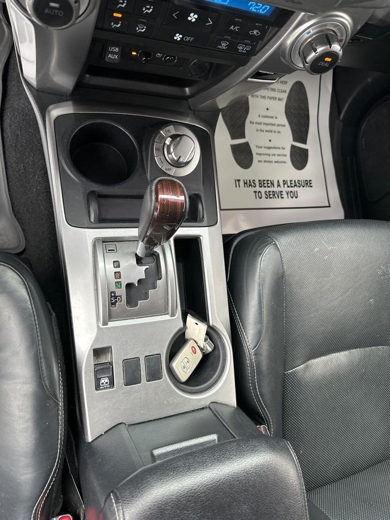 Toyota 4Runner TRD Off Road Premium 4WD (Natl) 2017