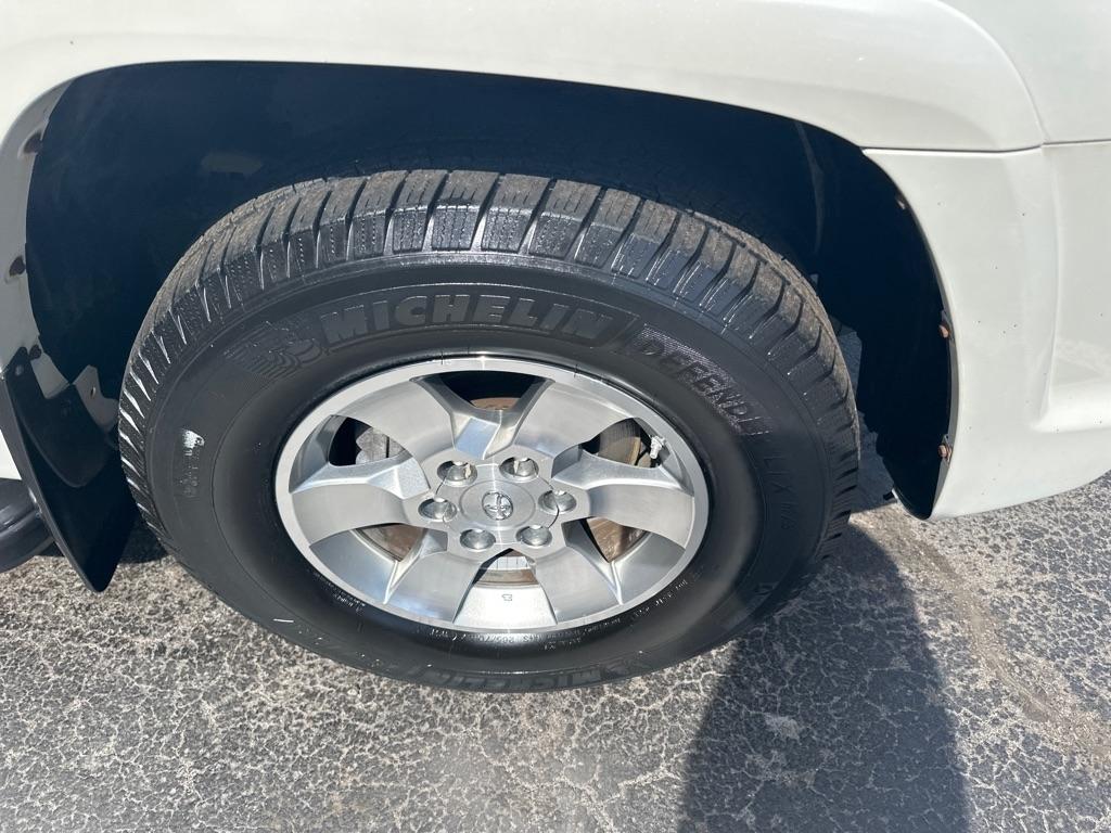 Toyota 4Runner 4WD 4dr V6 Limited (Natl) 2012