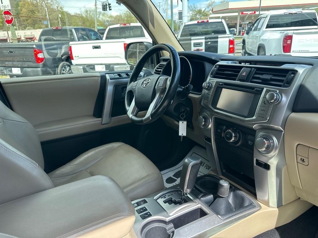 Toyota 4Runner 4WD 4dr V6 Limited (Natl) 2012