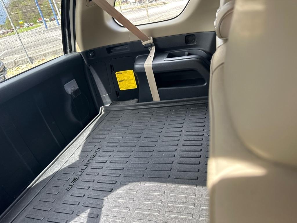 Toyota 4Runner 4WD 4dr V6 Limited (Natl) 2012