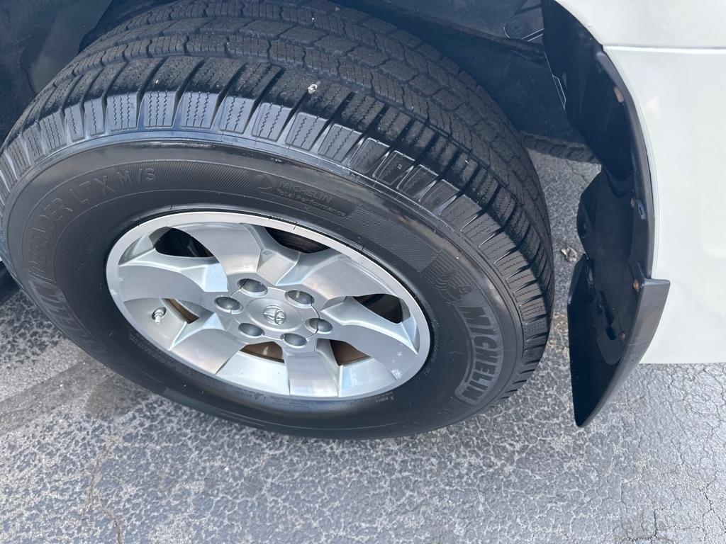 Toyota 4Runner 4WD 4dr V6 Limited (Natl) 2012