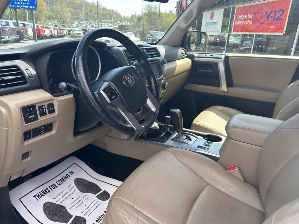 Toyota 4Runner 4WD 4dr V6 Limited (Natl) 2012