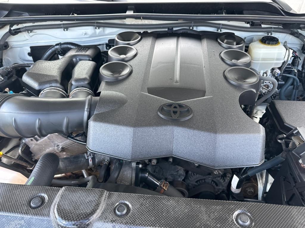 Toyota 4Runner 4WD 4dr V6 Limited (Natl) 2012