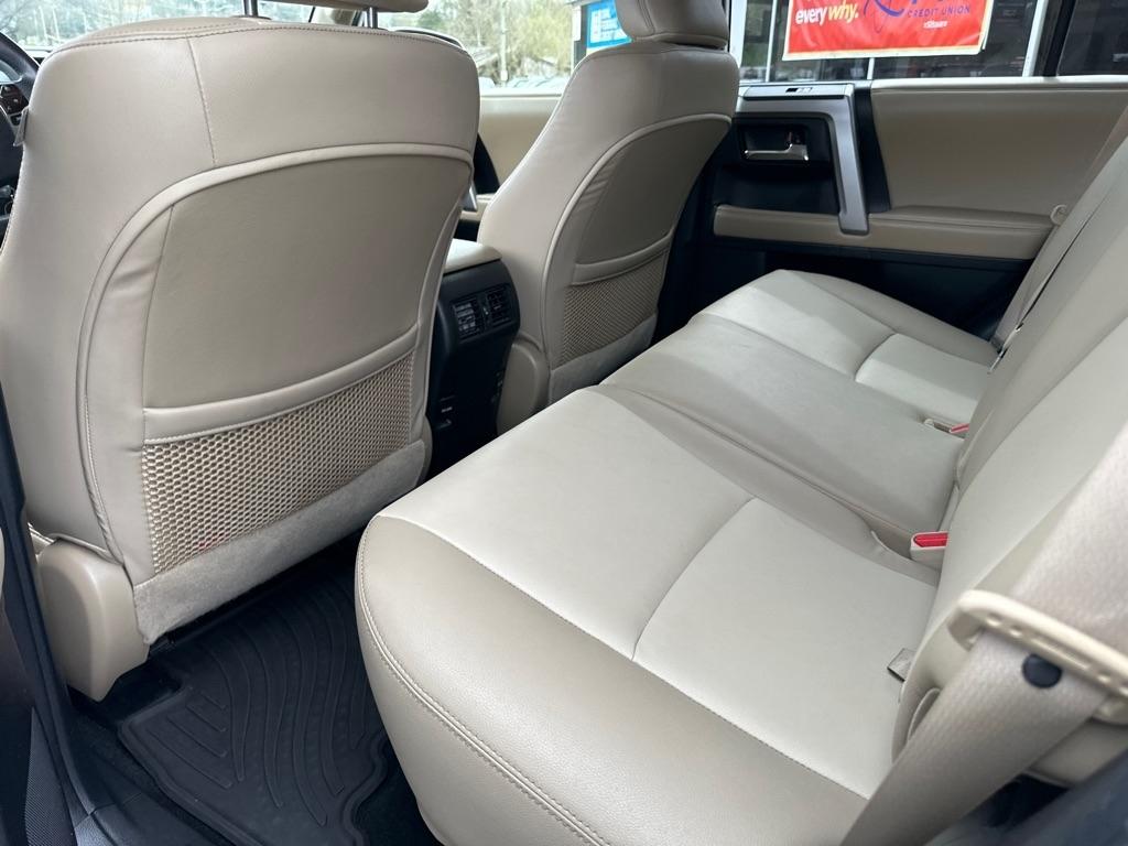 Toyota 4Runner 4WD 4dr V6 Trail Premium (Natl) 2015