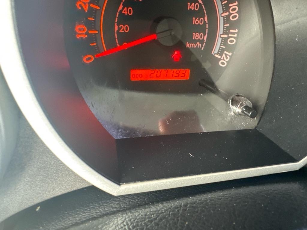 Toyota Tundra 4WD Truck CrewMax 5.7L FFV V8 6-Spd AT (Natl) 2011