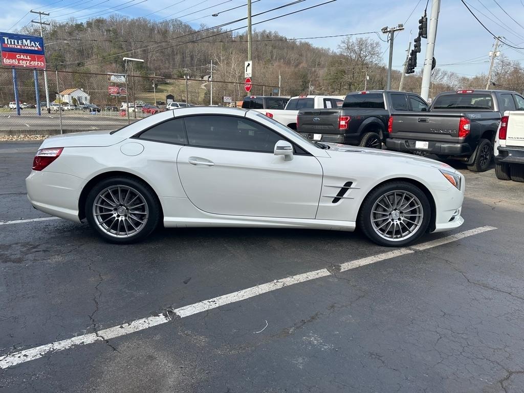 Mercedes-Benz SL-Class 2dr Roadster SL 550 2013