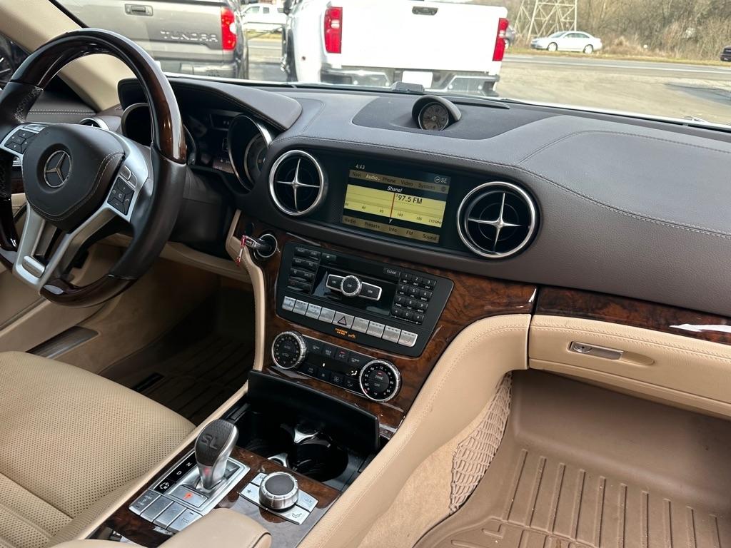 Mercedes-Benz SL-Class 2dr Roadster SL 550 2013