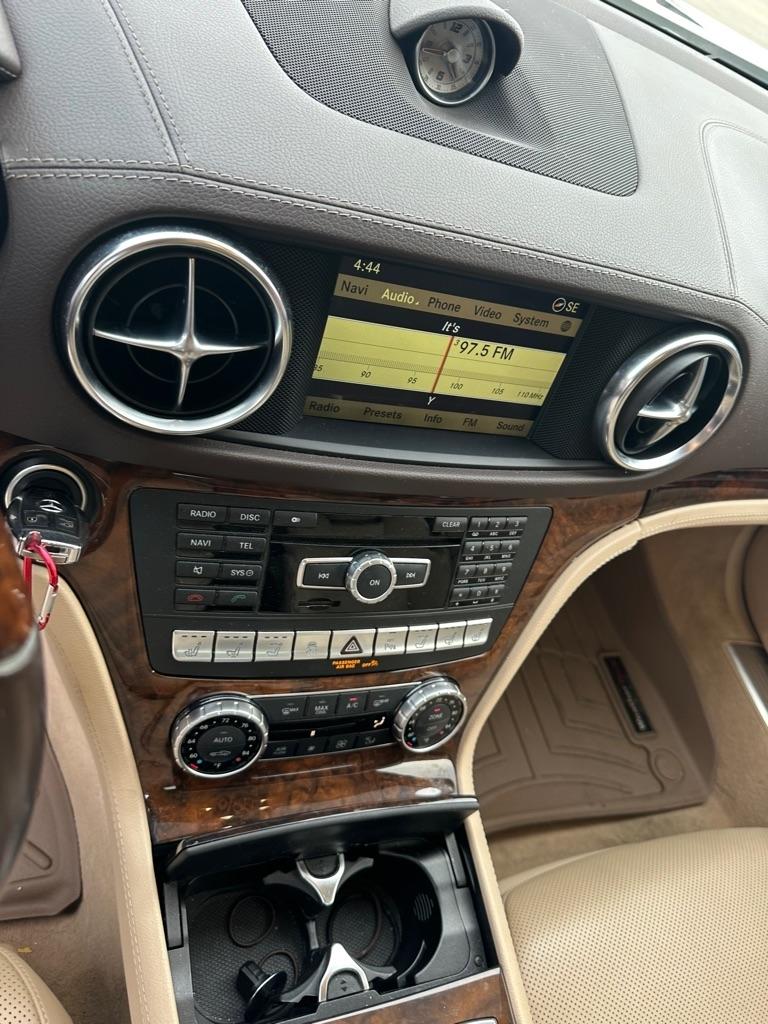 Mercedes-Benz SL-Class 2dr Roadster SL 550 2013