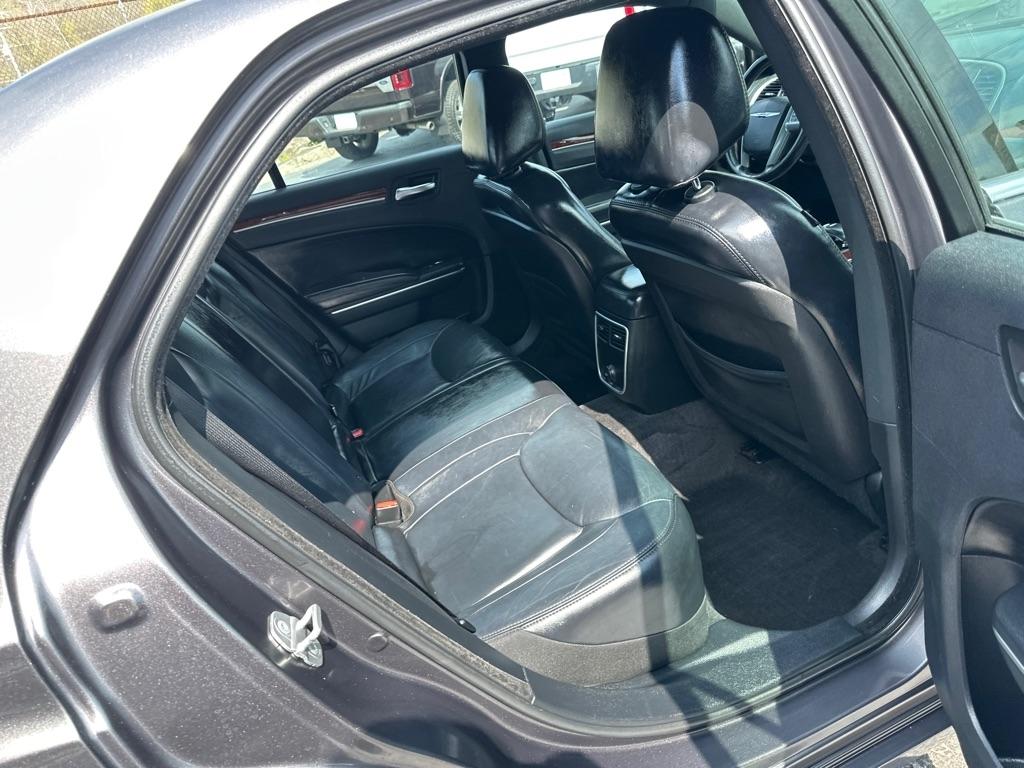 Chrysler 300 4dr Sdn RWD 2014