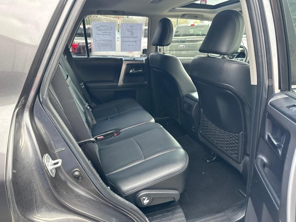 Toyota 4Runner 4WD 4dr V6 Trail Premium (Natl) 2015