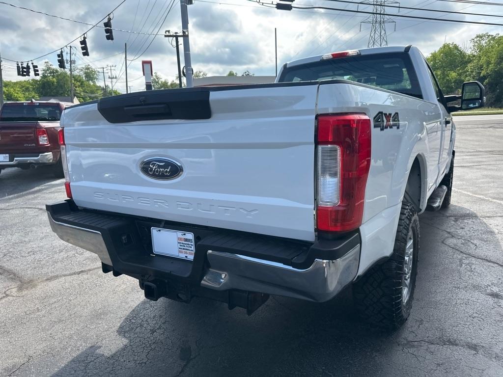 Ford Super Duty F-250 SRW XLT 4WD Reg Cab 8' Box 2019