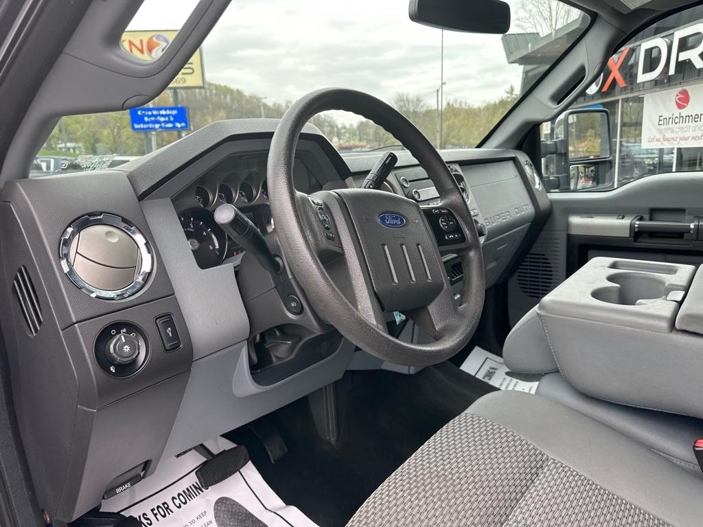 Ford Super Duty F-250 SRW 4WD Crew Cab 172" Platinum 2015