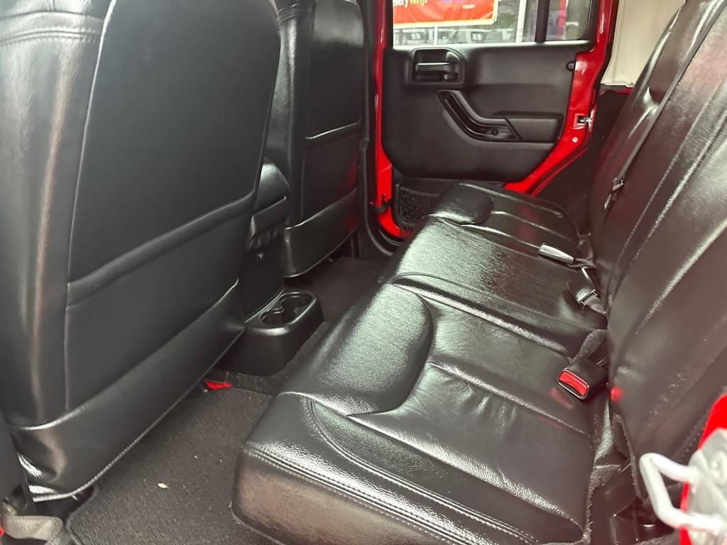 Jeep Wrangler Unlimited 4WD 4dr Altitude 2015