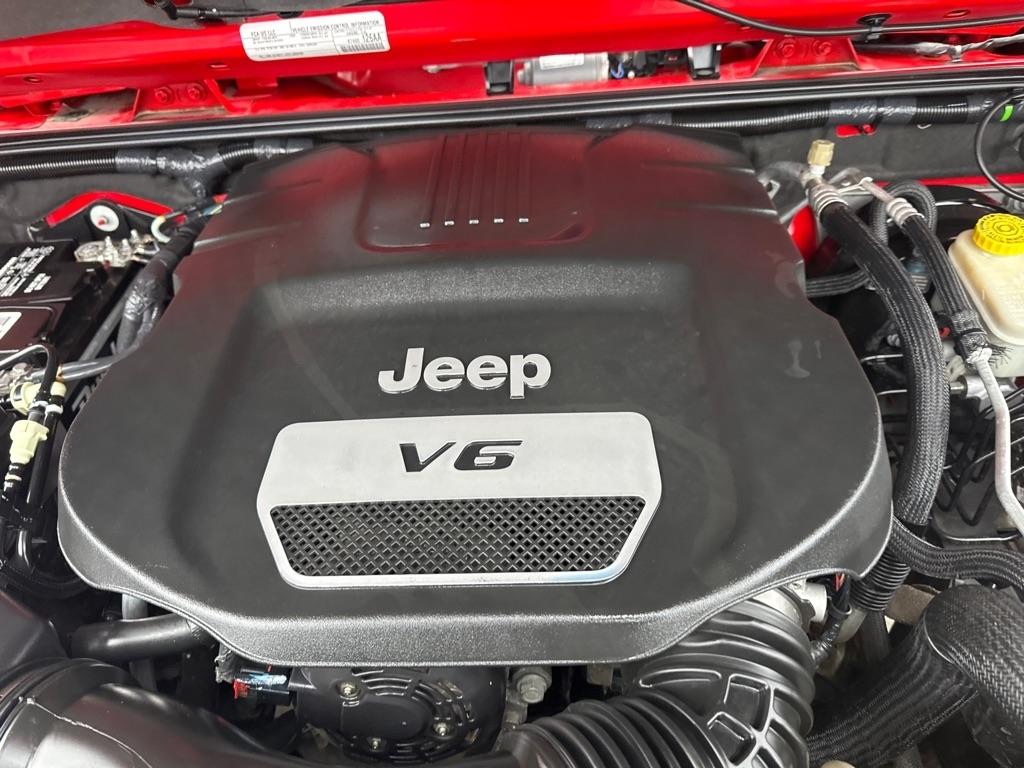 Jeep Wrangler Unlimited 4WD 4dr Altitude 2015