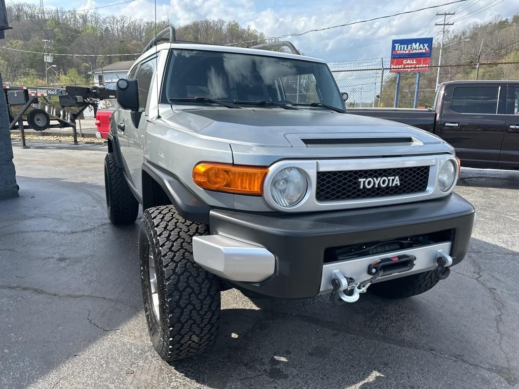 Toyota FJ Cruiser 4WD 4dr Man (Natl) 2012