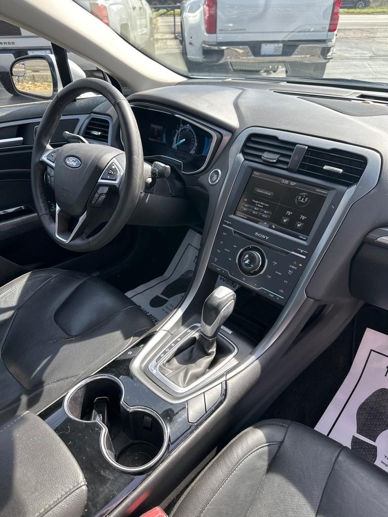 Ford Fusion 4dr Sdn Titanium FWD 2014