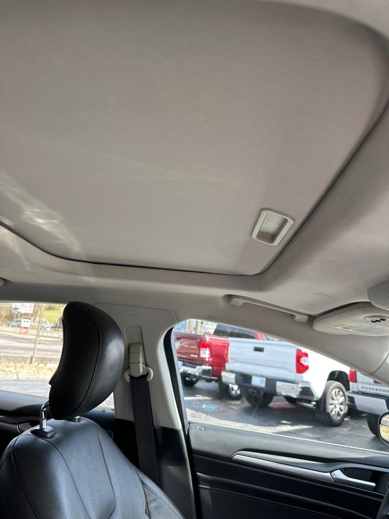 Ford Fusion 4dr Sdn Titanium FWD 2014