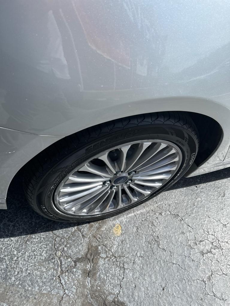 Ford Fusion 4dr Sdn Titanium FWD 2014