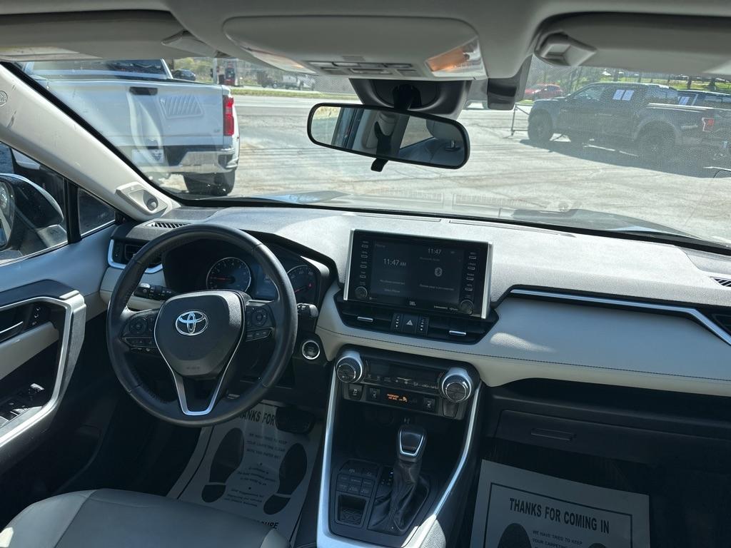 Toyota RAV4 XLE Premium AWD (Natl) 2019