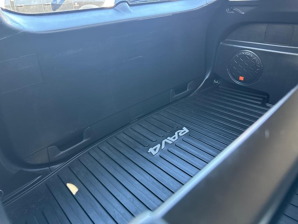 Toyota RAV4 XLE Premium AWD (Natl) 2019