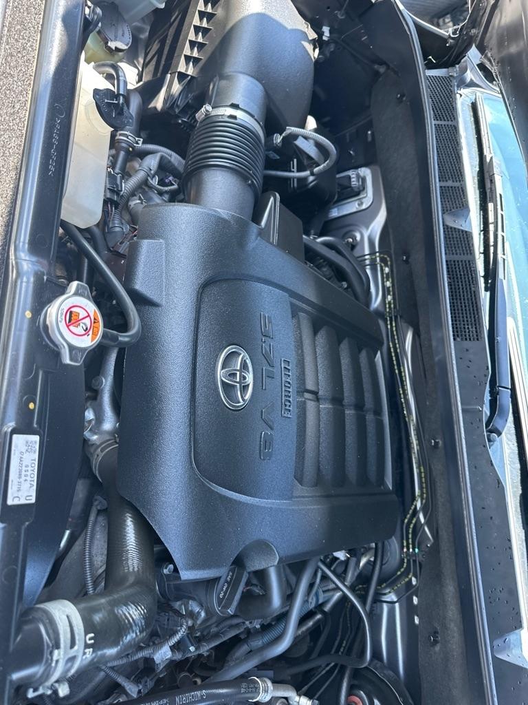 Toyota Tundra 4WD Limited Double Cab 6.5' Bed 5.7L (Natl) 2019