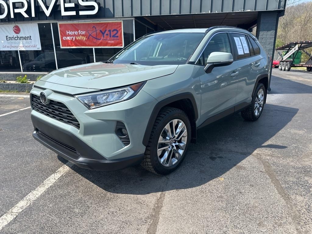 Toyota RAV4 XLE Premium AWD (Natl) 2020