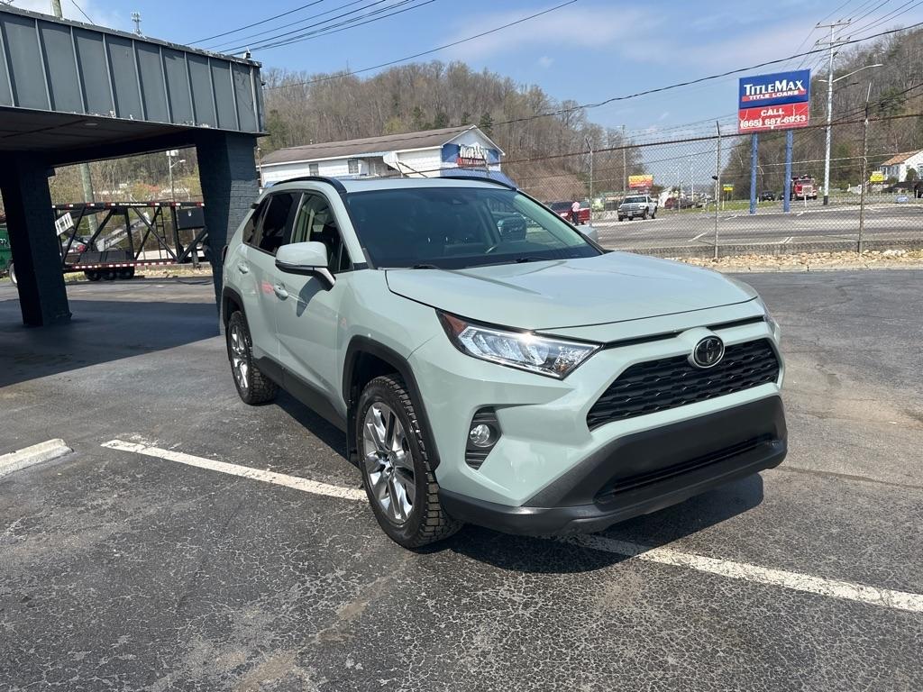Toyota RAV4 XLE Premium AWD (Natl) 2020