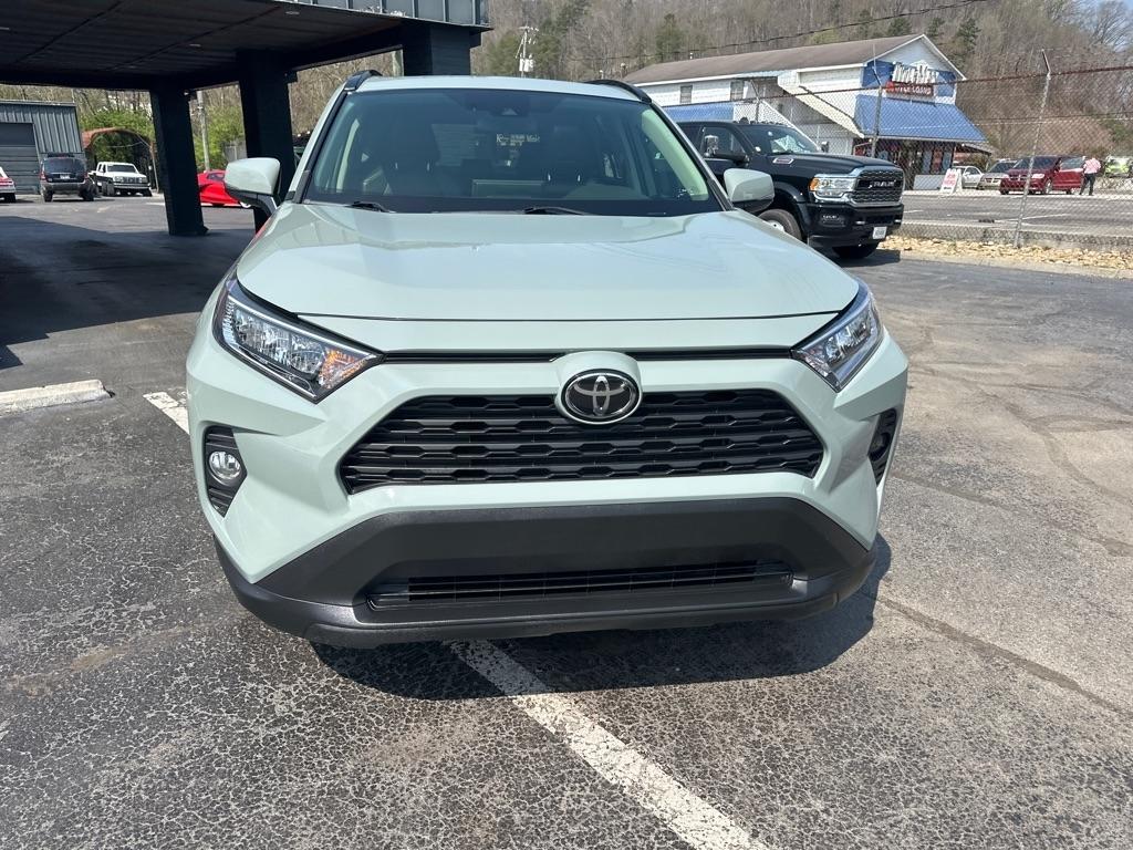 Toyota RAV4 XLE Premium AWD (Natl) 2020