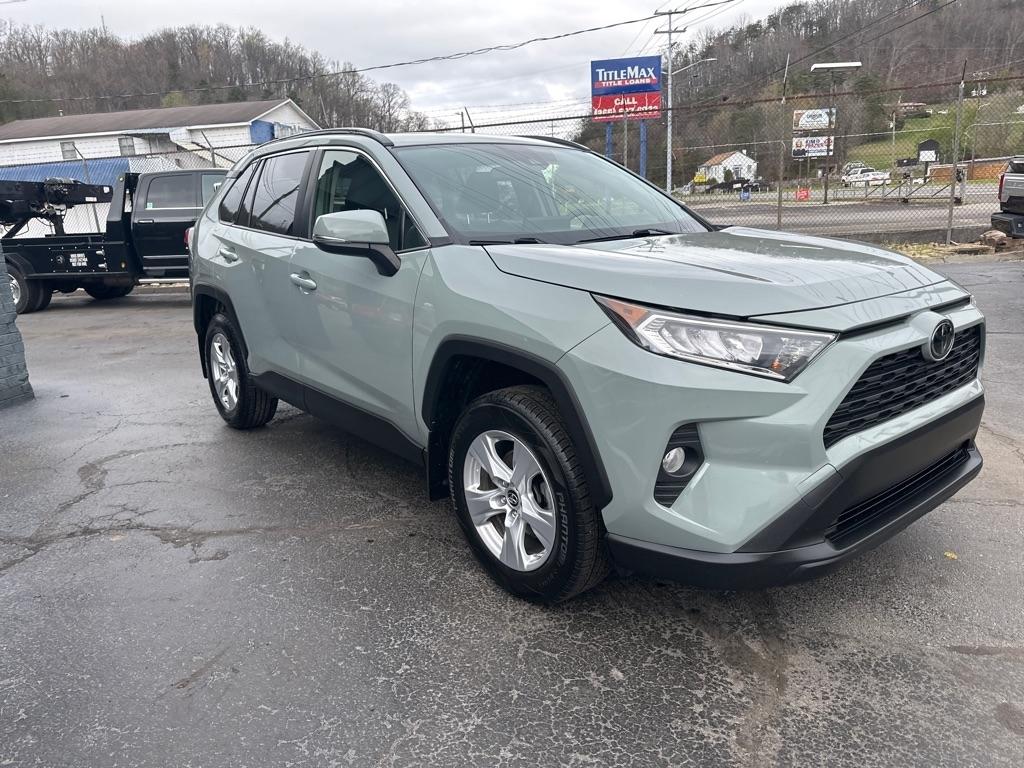 Toyota RAV4 XLE AWD (Natl) 2019