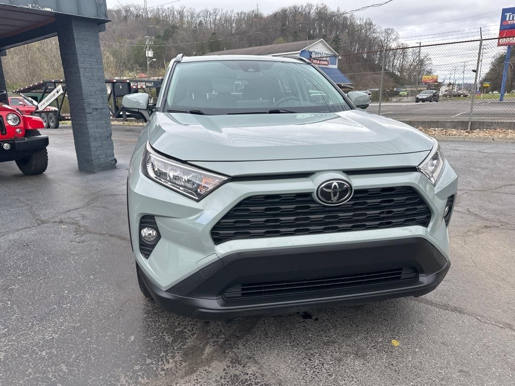 Toyota RAV4 XLE AWD (Natl) 2019