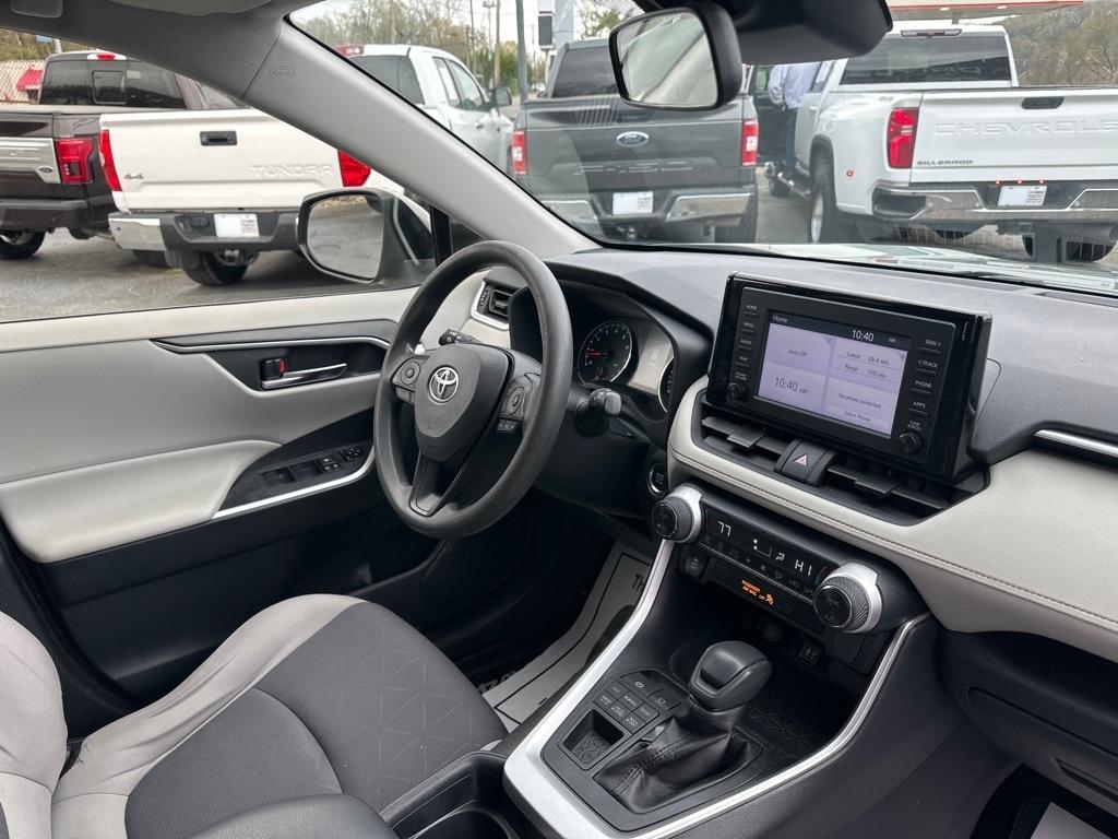 Toyota RAV4 XLE AWD (Natl) 2019