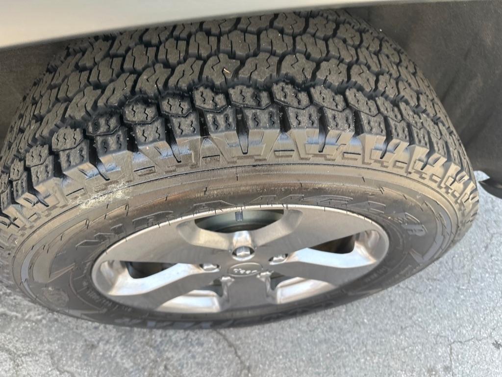 Jeep Grand Cherokee 4WD 4dr Laredo Trailhawk *Ltd Avail* 2013