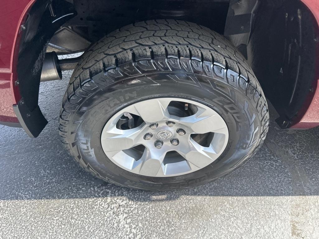 RAM 1500 Big Horn 4x4 Crew Cab 5'7" Box 2021