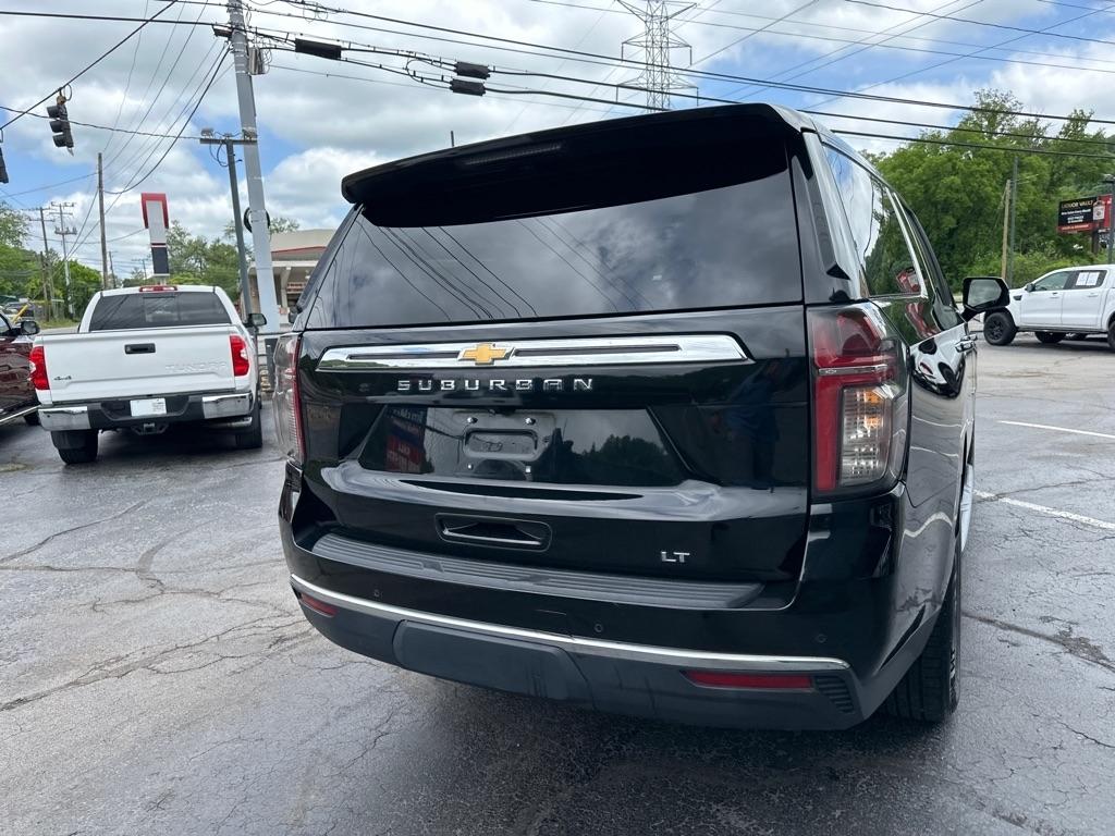 Chevrolet Suburban 4WD 4dr LT 2021