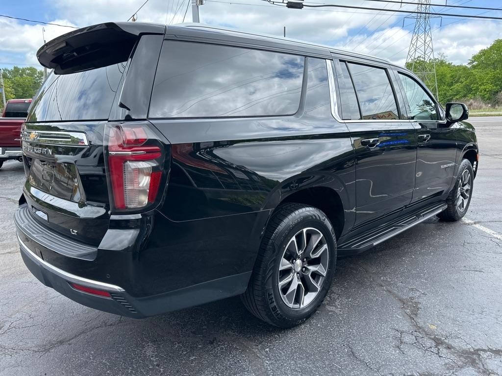 Chevrolet Suburban 4WD 4dr LT 2021