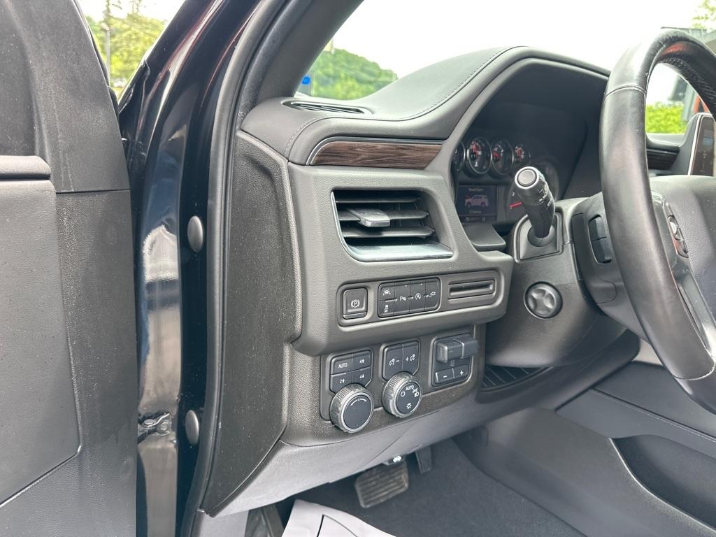 Chevrolet Suburban 4WD 4dr LT 2021