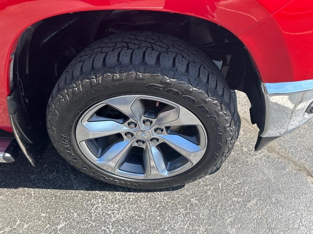 RAM 1500 Big Horn/Lone Star 4x4 Crew Cab 5'7" Box 2019