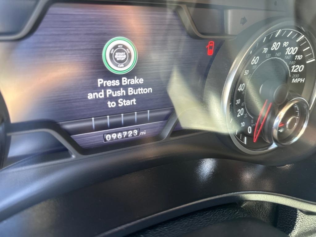 RAM 1500 Big Horn/Lone Star 4x4 Crew Cab 5'7" Box 2019