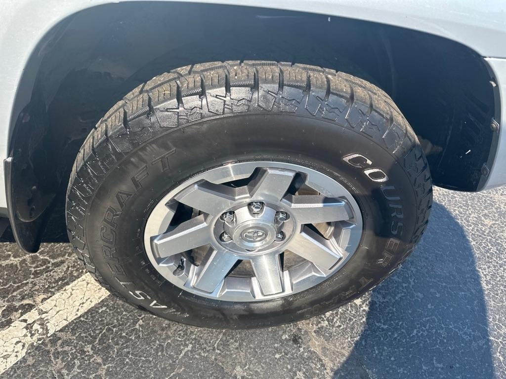 Toyota 4Runner 4WD 4dr V6 Trail Premium (Natl) 2015